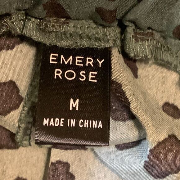 EMERY ROSE, skort, medium, green w/leopard spots, great condition - Picture 3 of 8